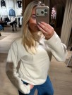 FQCLAURA GENSER MOONBEAM thumbnail