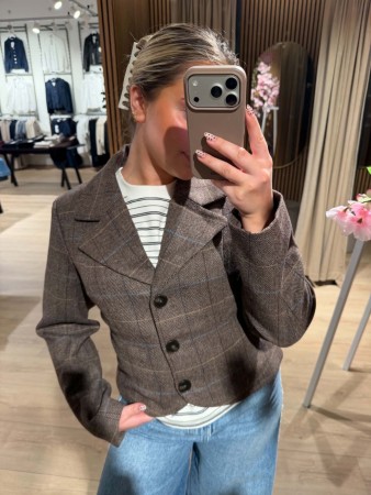 YASTHEA JAKKE 