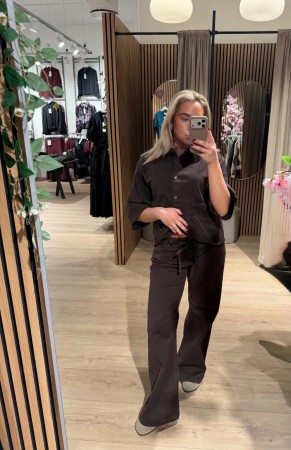 ONEA JEANS CHOCOLATE
