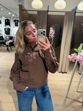 NADIA BLOUSE CHOCOLATE